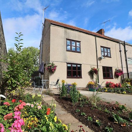 Dove Cottage Clowne Екстериор снимка