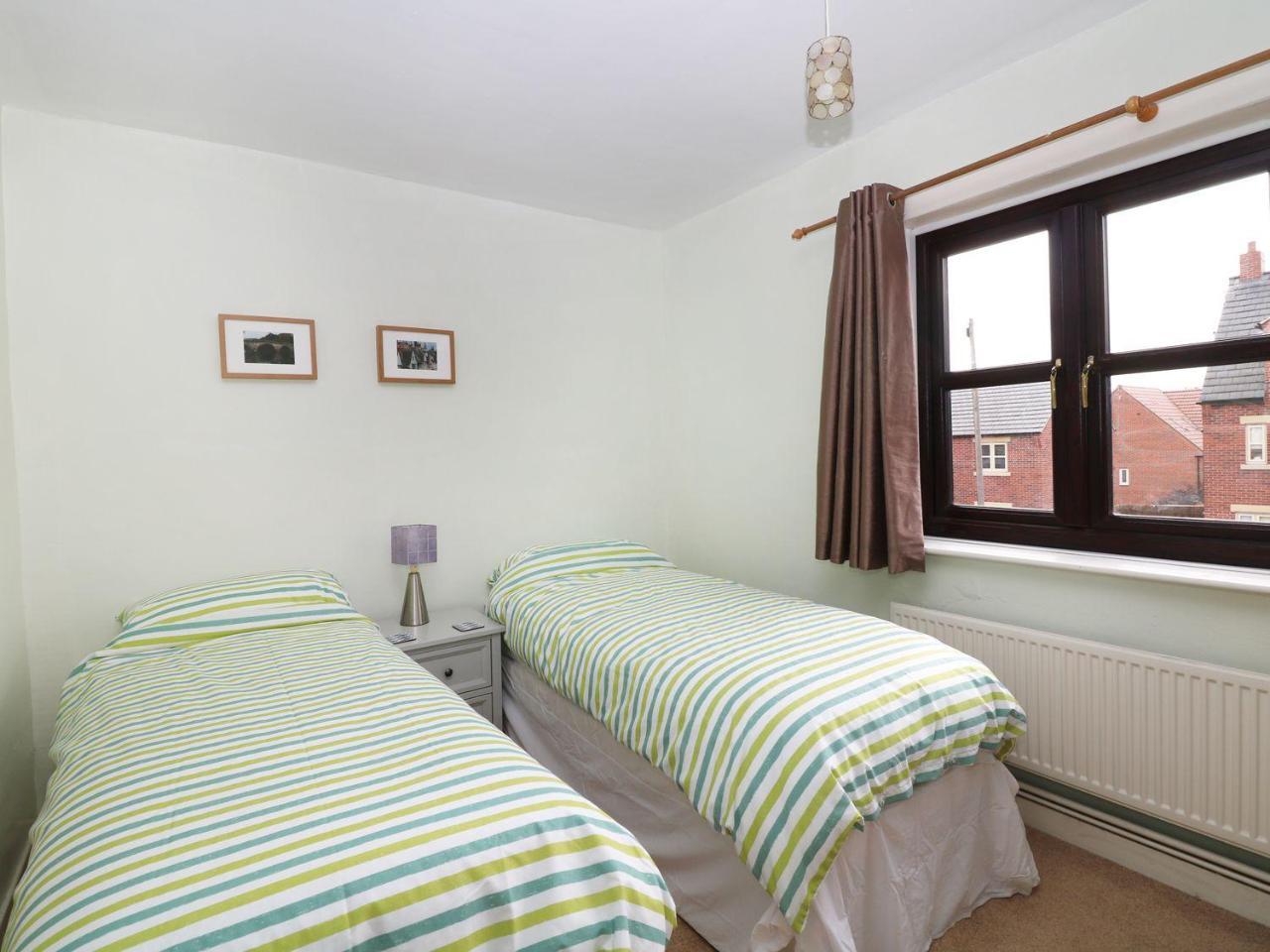 Dove Cottage Clowne Екстериор снимка